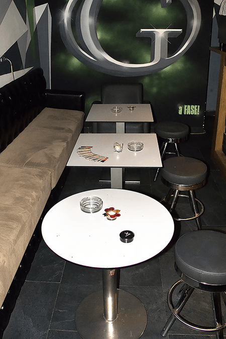 sweet-oil-cannabis-club-barcelona-first-floor-tables-450x675 sweet-oil-cannabis-club-barcelona-first-floor-tables-450x675