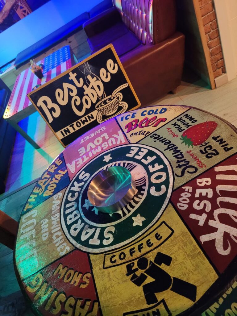 photo5886422906358053548 768x1024