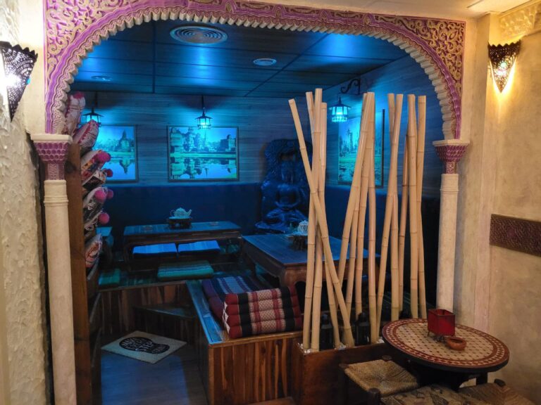 photo5886422906358053549 768x576