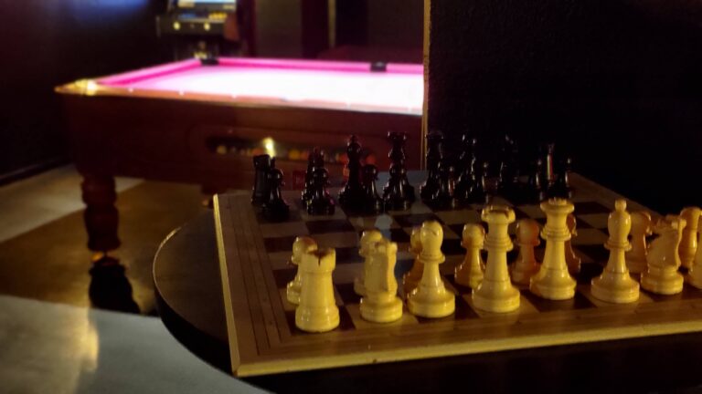 Playing games at Sticky Dabs BCN Social Club